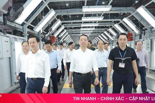 Chủ tịch UBND tỉnh kiểm tra sản xuất, đầu tư tại Khu kinh tế Vũng Áng