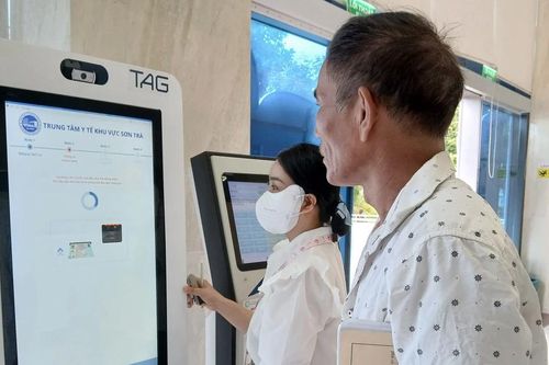 Xây dựng gói bảo hiểm y tế bổ sung: Giảm gánh nặng tự chi của người dân
