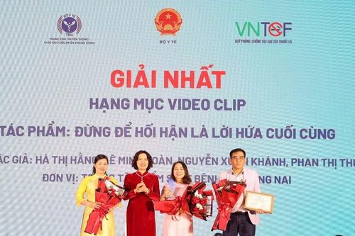 Trao giải Cuộc thi sáng tác sản phẩm truyền thông về không khói thuốc lá