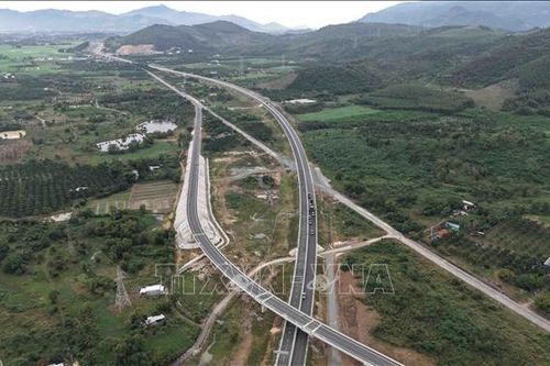 Cảnh báo các nguy cơ gây mất an toàn trên tuyến cao tốc Vân Phong - Nha Trang