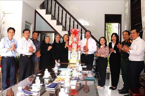 Quan tâm, đồng hành giữa chính quyền với các cơ sở tôn giáo