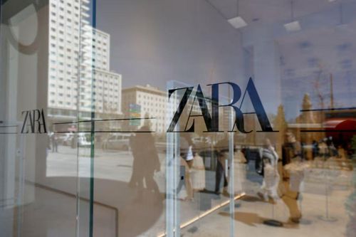 Zara sử dụng AI để tạo hình ảnh thời trang từ người mẫu thật