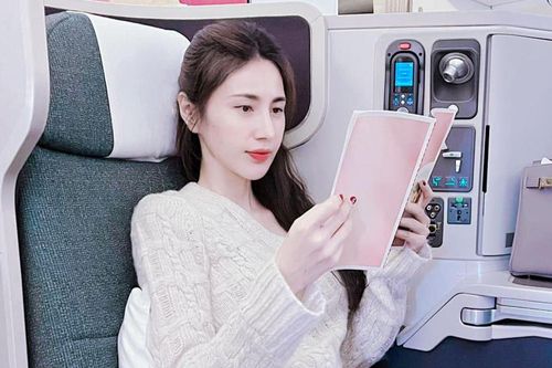 Con người thật của ca sĩ Thủy Tiên