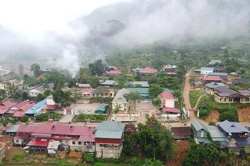 Biên giới, thắp những mầm xanh (Bài 1): Phập phù con chữ