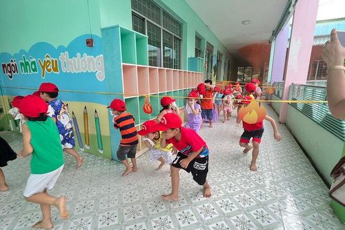 Trả lời ý kiến cử tri lĩnh vực giáo dục