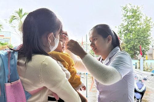 Trung tâm Y tế khu vực Núi Thành nỗ lực chăm sóc sức khỏe nhân dân