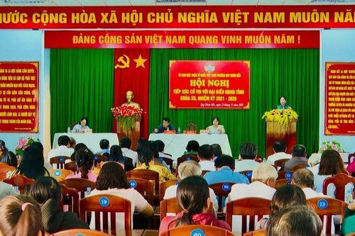 Phó Chủ tịch HĐND tỉnh Huỳnh Thúy Vân tiếp xúc cử tri phường Quy Nhơn Bắc