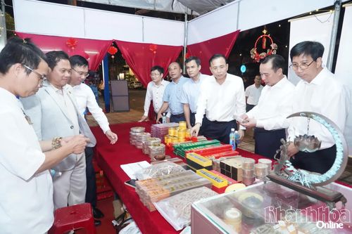 Khai mạc Hội chợ Xúc tiến thương mại và kích cầu tiêu dùng năm 2025