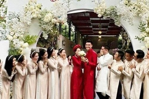 Hôn lễ kín tiếng của siêu mẫu Vĩnh Thụy và ái nữ đại gia Đà Lạt