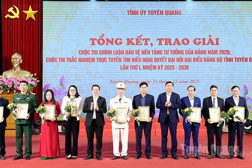 Tổng kết, trao giải hai cuộc thi về bảo vệ nền tảng tư tưởng của Đảng và tìm hiểu Nghị quyết Đảng bộ tỉnh Tuyên Quang