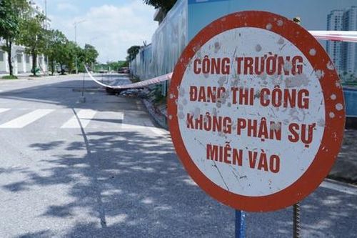 Hà Nội: Đình chỉ thi công công trình xây dựng không đảm bảo điều kiện về môi trường