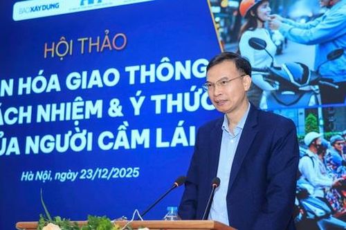 Cần bổ sung chế tài mạnh với nền tảng gọi xe công nghệ