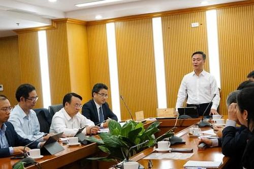Thứ trưởng Nguyễn Việt Hùng: Tập trung tháo gỡ khó khăn, thúc đẩy doanh nghiệp phát triển