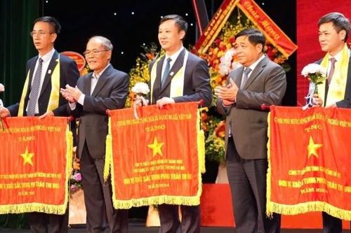 Phó Thủ tướng Nguyễn Chí Dũng mong muốn cộng đồng doanh nghiệp Thủ đô đẩy mạnh chuyển đổi số, đổi mới sáng tạo