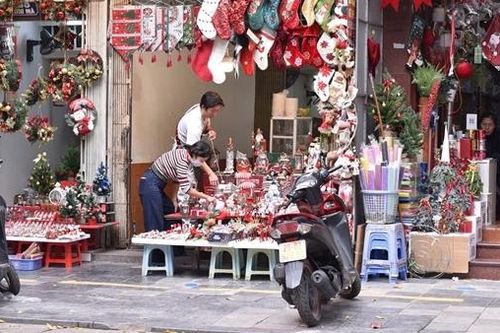 Thị trường Giáng sinh giá không biến động, nhưng sức mua giảm
