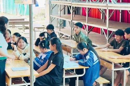 Dự án 5 góp phần đẩy nhanh hơn mục tiêu xóa mù chữ cho bà con đồng bào dân tộc thiểu số