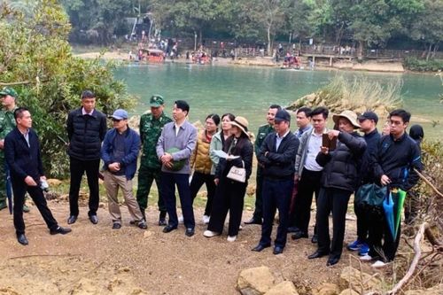 Đoàn công tác liên Bộ khảo sát khu vực mốc giới tại Khu du lịch thác Bản Giốc