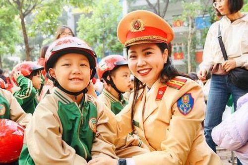 'Hạt nhân' lan tỏa văn hóa giao thông cho học sinh Thủ đô
