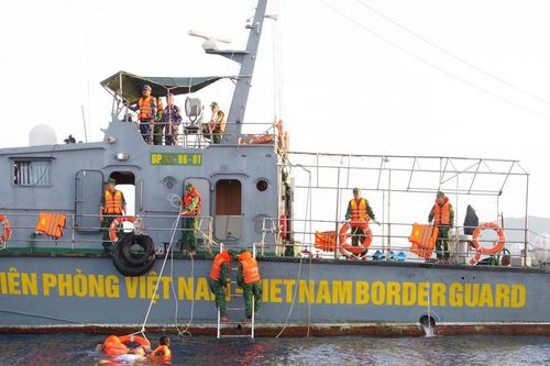 Bộ đội Biên phòng Khánh Hòa siết chặt an ninh, an toàn tuyến biển đảo dịp Tết Dương lịch 2026