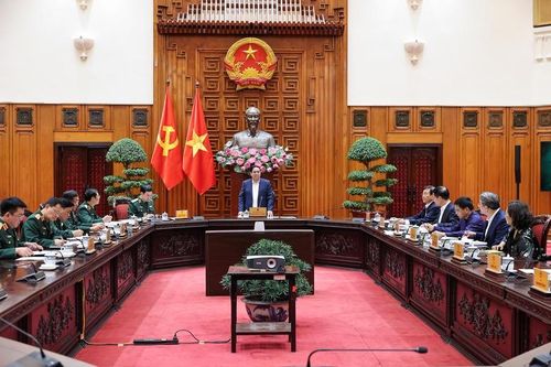 Thủ tướng: Phát triển công nghiệp quốc phòng theo hướng chủ động, tự cường, lưỡng dụng, hiện đại