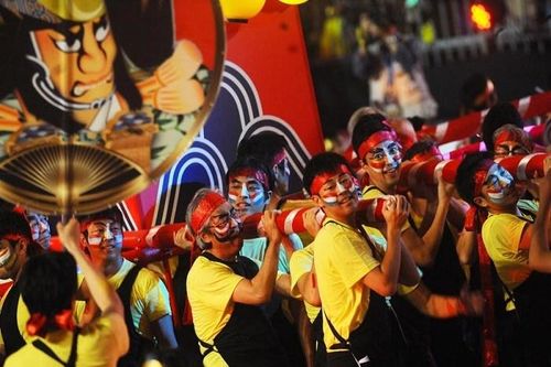 Tham chiếu các mô hình quốc tế