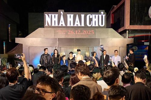 Phim 'Nhà hai chủ' tại buổi công chiếu: Khán giả sợ hãi, thót tim vì cảnh hù dọa