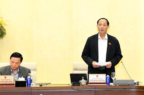 Thông qua Nghị quyết quy định về tiếp công dân, xử lý đơn, thư khiếu nại, tố cáo