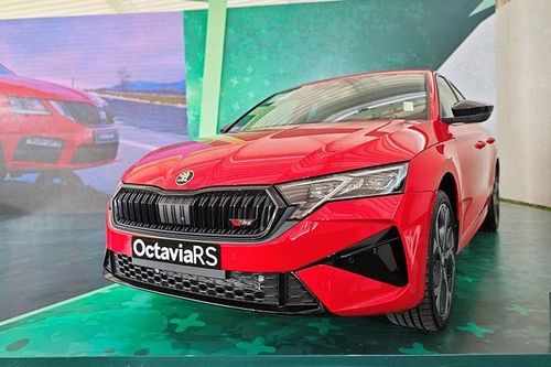 Skoda Octavia RS có gì mà chốt giá tới hơn 1,6 tỷ tại Việt Nam?