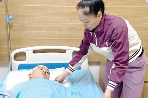 Ngã xe đạp tưởng nhẹ, không ngờ trẻ 11 tuổi tụ máu màng cứng nguy kịch