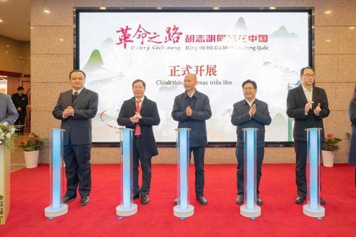 Khai mạc triển lãm chuyên đề 'Đường cách mạng - Đồng chí Hồ Chí Minh ở Trung Quốc' tại thành phố Trùng Khánh