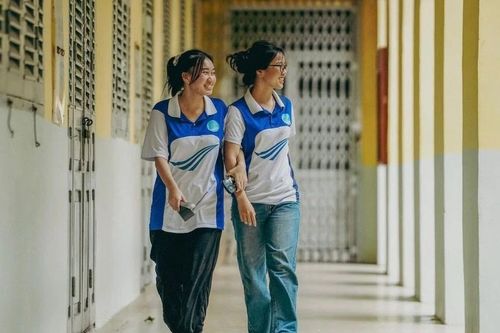 Sinh viên sư phạm 'mòn mỏi' chờ hỗ trợ