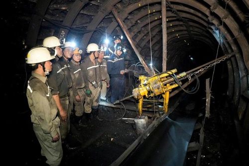 Than Hạ Long dự kiến khai thác 2,1 triệu tấn than trong năm 2026