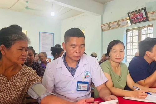 Nhịp cầu nhân văn: Đưa y tế vượt núi, băng rừng đến với đồng bào vùng cao xứ Nghệ