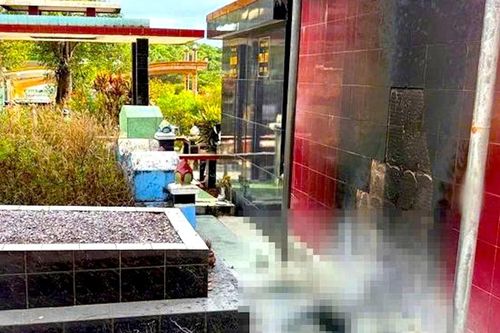 Đi thăm mộ, phát hiện thi thể bị cháy chỉ còn cẳng chân