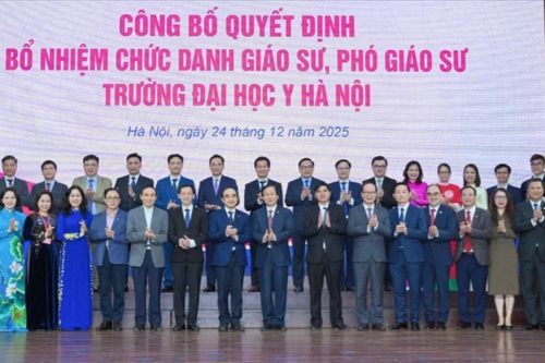 Thứ trưởng Nguyễn Tri Thức được bổ nhiệm PGS Trường Đại học Y Hà Nội