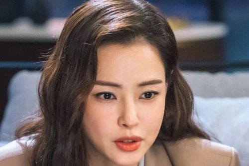 Hoa hậu đẹp nhất Hàn Quốc bị truy tố