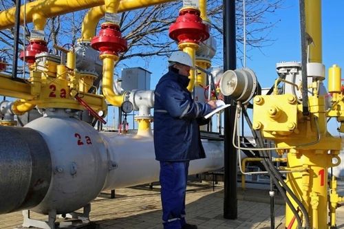 Serbia gia hạn thỏa thuận nguồn cung khí đốt với Nga