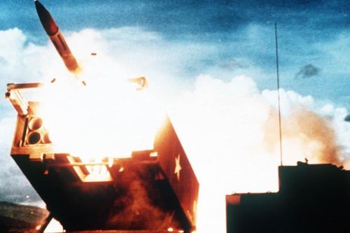 Pháo phản lực phóng loạt M270 MLRS, công nghệ đỉnh cao, uy lực khủng khiếp