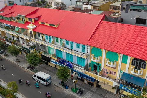 Dãy nhà cổ trên đường Lê Lợi ở TPHCM khoác 'áo mới'