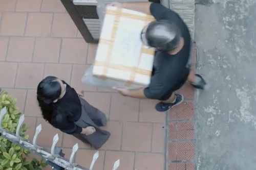 'Lằn ranh' tập 38: Nữ thanh tra nhận cả thùng tiền đút lót tại nhà