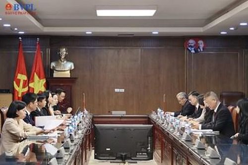 VKSND tối cao tiếp Đoàn đại biểu TAND cấp cao Thượng Hải, Trung Quốc