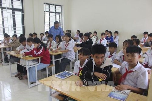 Hơn 10.000 tiết dạy thừa: Gánh nặng chưa được 'cởi trói'