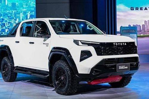 Toyota Hilux 2026 có gì để cạnh tranh với Ford Ranger?