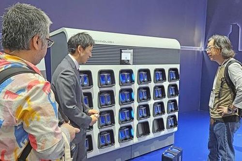 Dịch vụ đổi pin xe máy điện sẵn sàng cho năm 2026