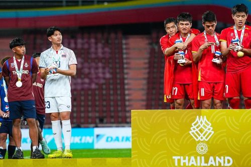 FIFA ca ngợi chức vô địch SEA Games 33 của Việt Nam; Bóng đá Thái Lan thừa nhận: 'Chưa thể mơ vượt tầm khu vực'