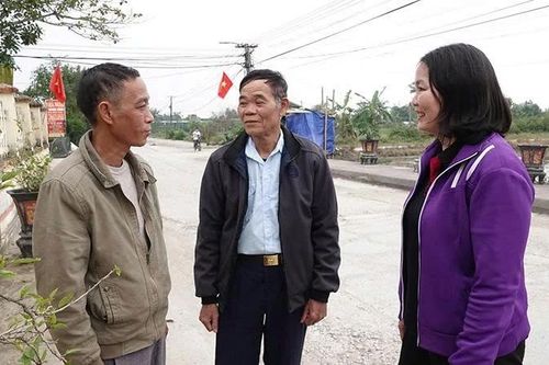 Người 'thắp lửa' phong trào làng quê