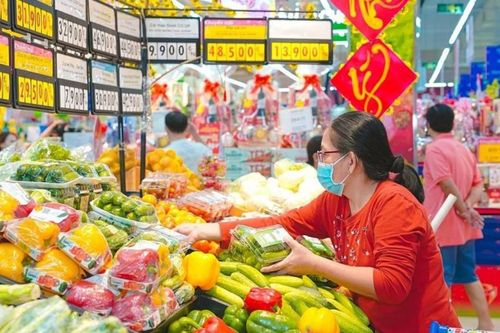 Tiêu dùng Tết 2026 dự báo xoay quanh ba yếu tố 'truyền thống - thiết thực - tiện lợi'