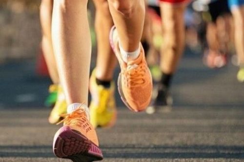 Người trẻ đột tử, trái tim bị ép quá sức lúc ham thể thao