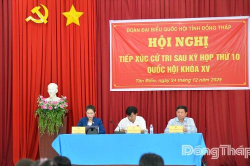 Đoàn Đại biểu Quốc hội tỉnh Đồng Tháp tiếp xúc cử tri xã Tân Điền