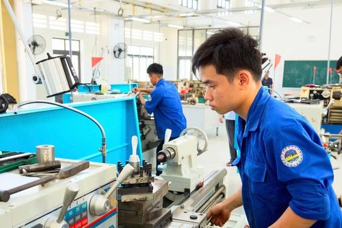 Sớm xây dựng chiến lược quốc gia về giáo dục theo hướng quốc tế hóa